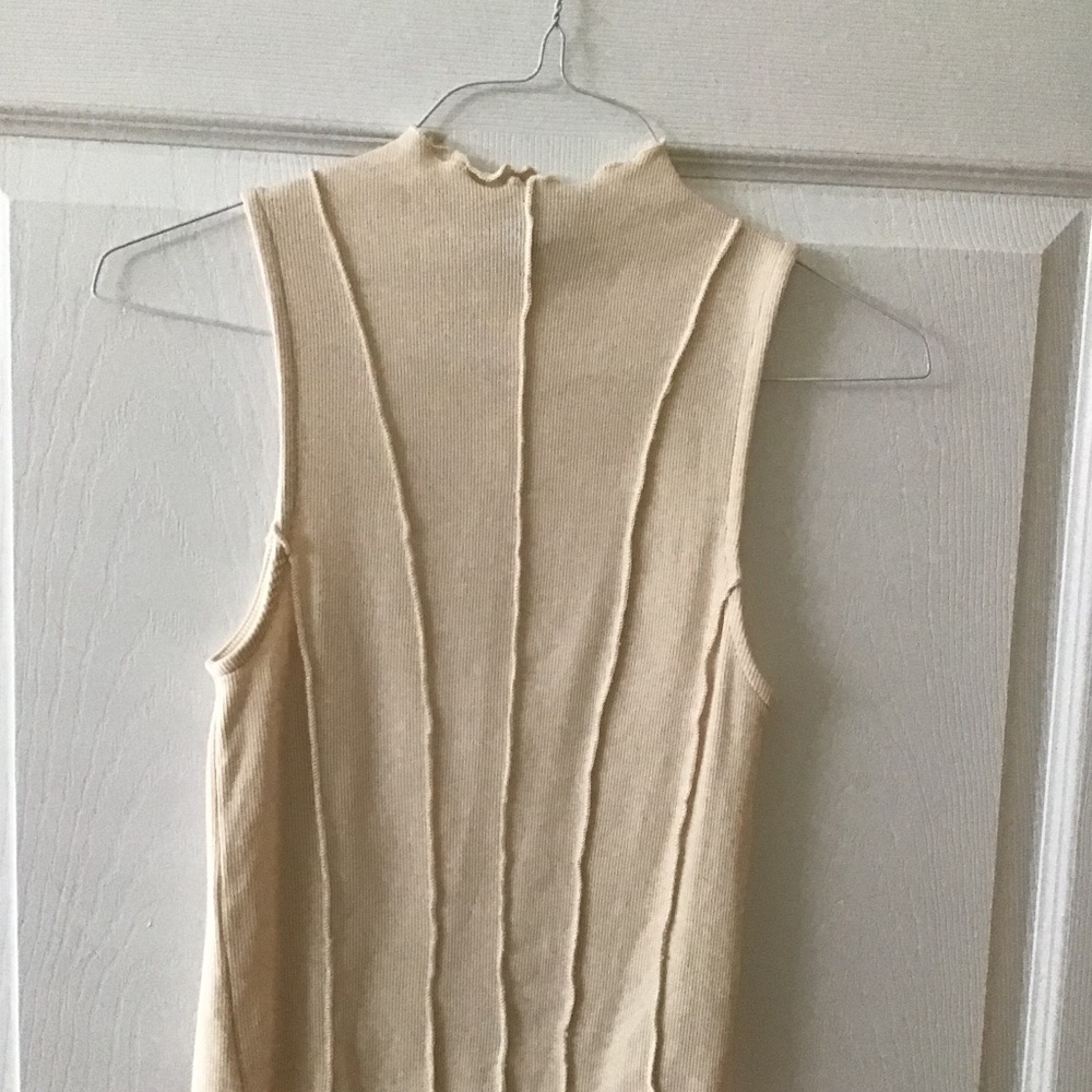Dynamite high neckline sleeveless top